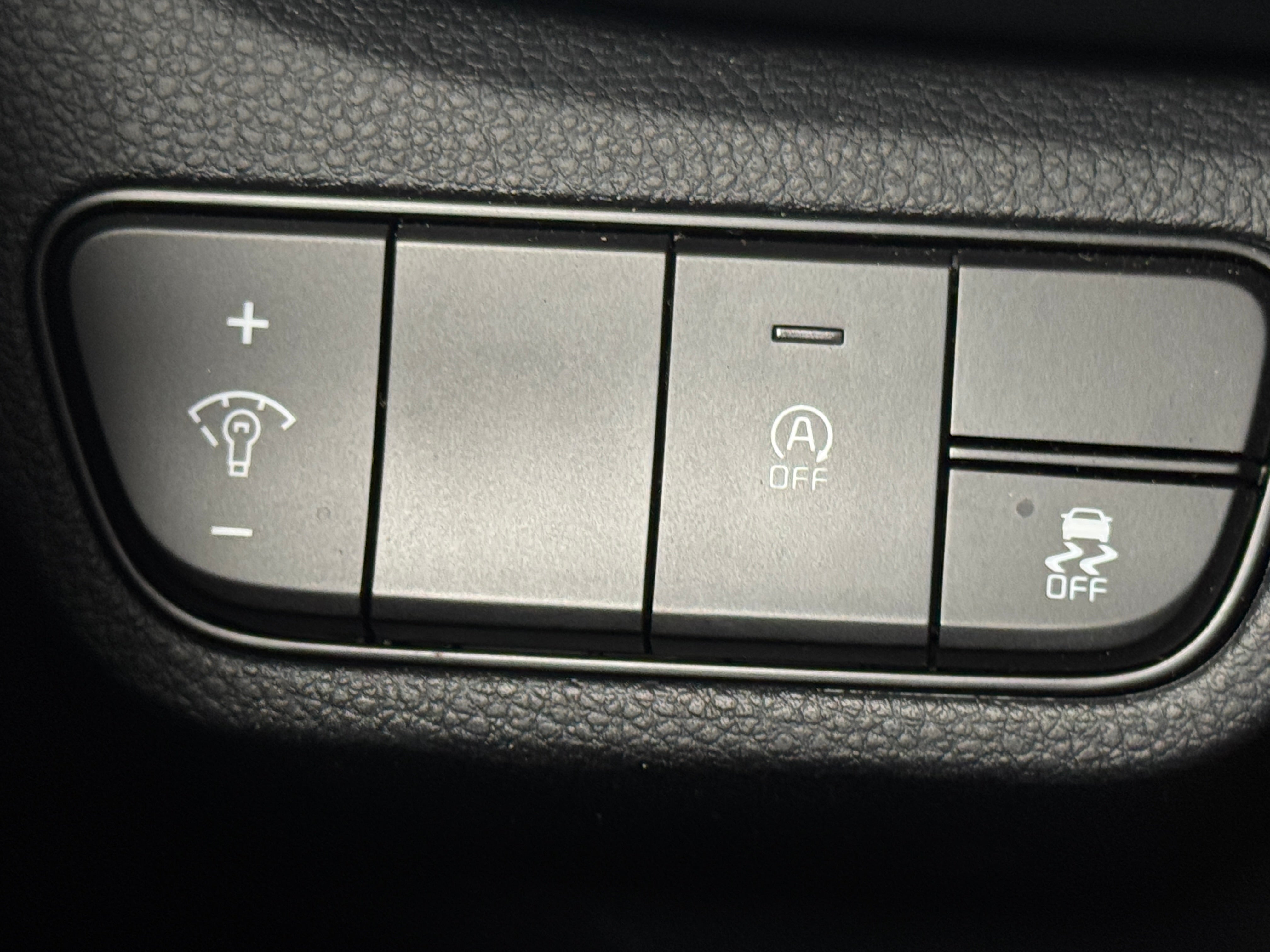 kia seltos 2026 KNDEU2AA6T7858002 image kia seltos 2026 KNDEU2AA6T7858002 image