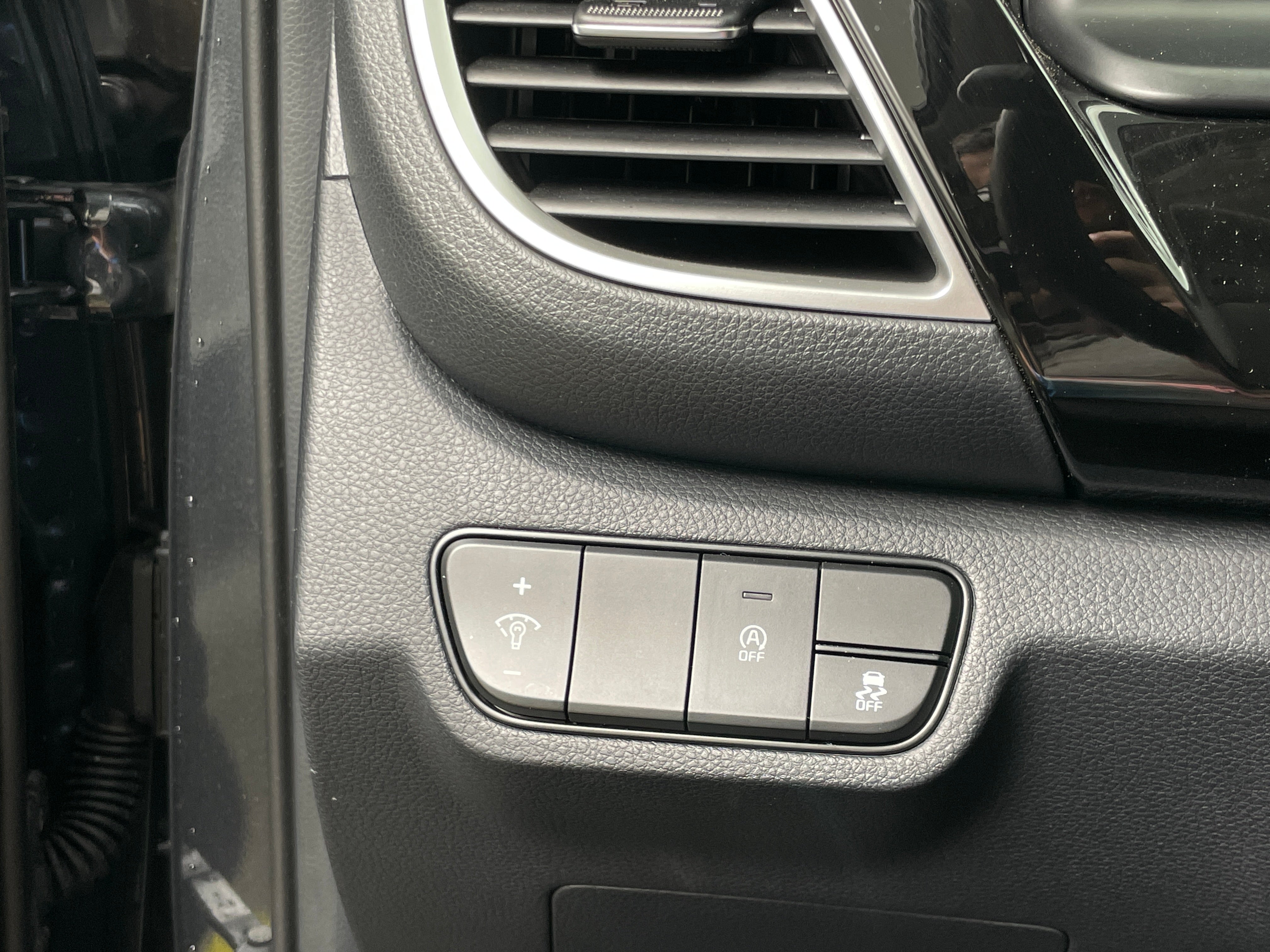 kia seltos 2026 KNDEU2AA8T7851942 image kia seltos 2026 KNDEU2AA8T7851942 image