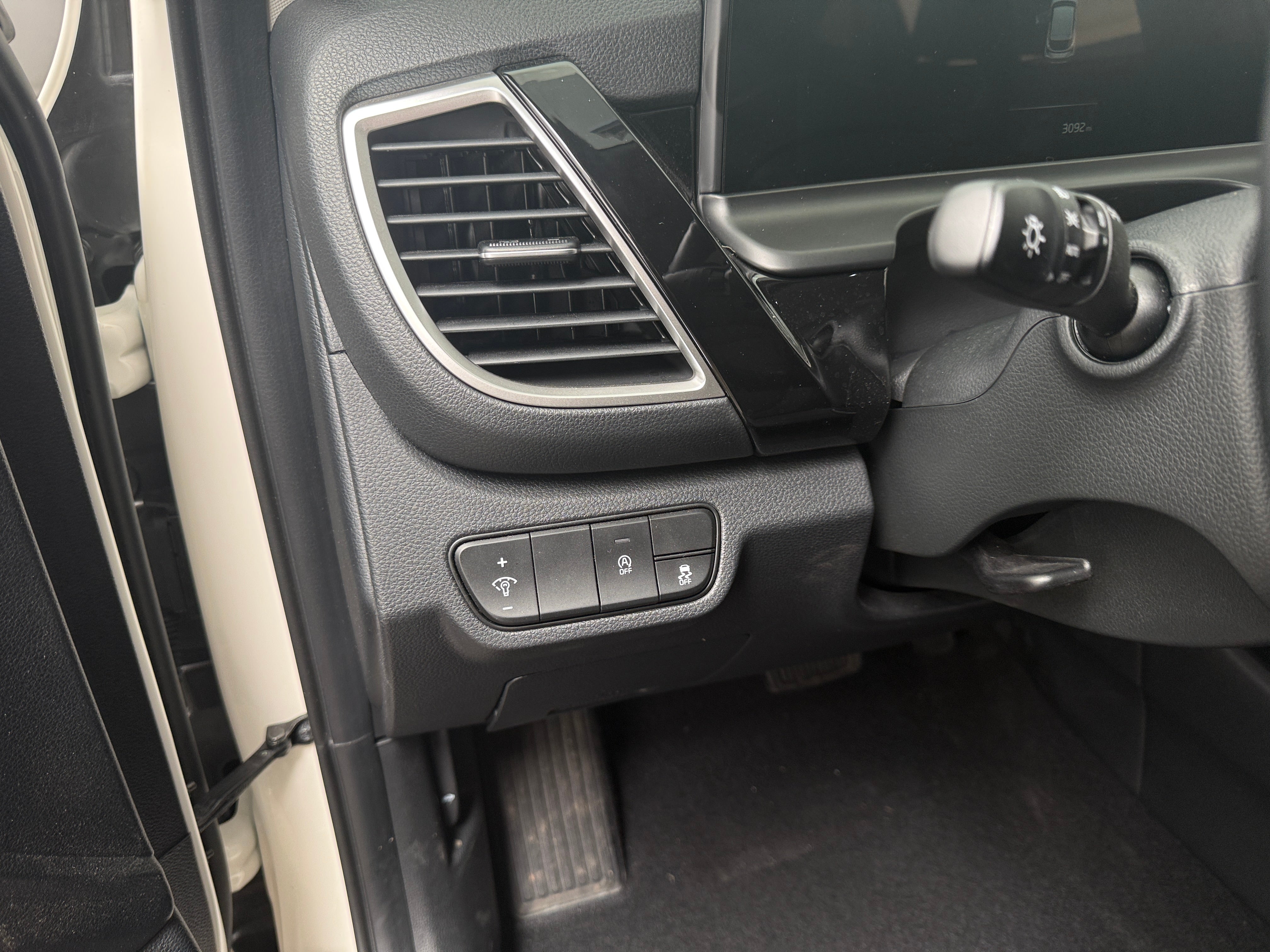 kia seltos 2026 KNDEU2AA9T7930956 image kia seltos 2026 KNDEU2AA9T7930956 image