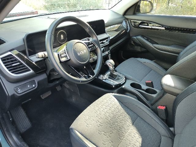kia seltos 2024 KNDEU2AA7R7628705 image kia seltos 2024 KNDEU2AA7R7628705 image