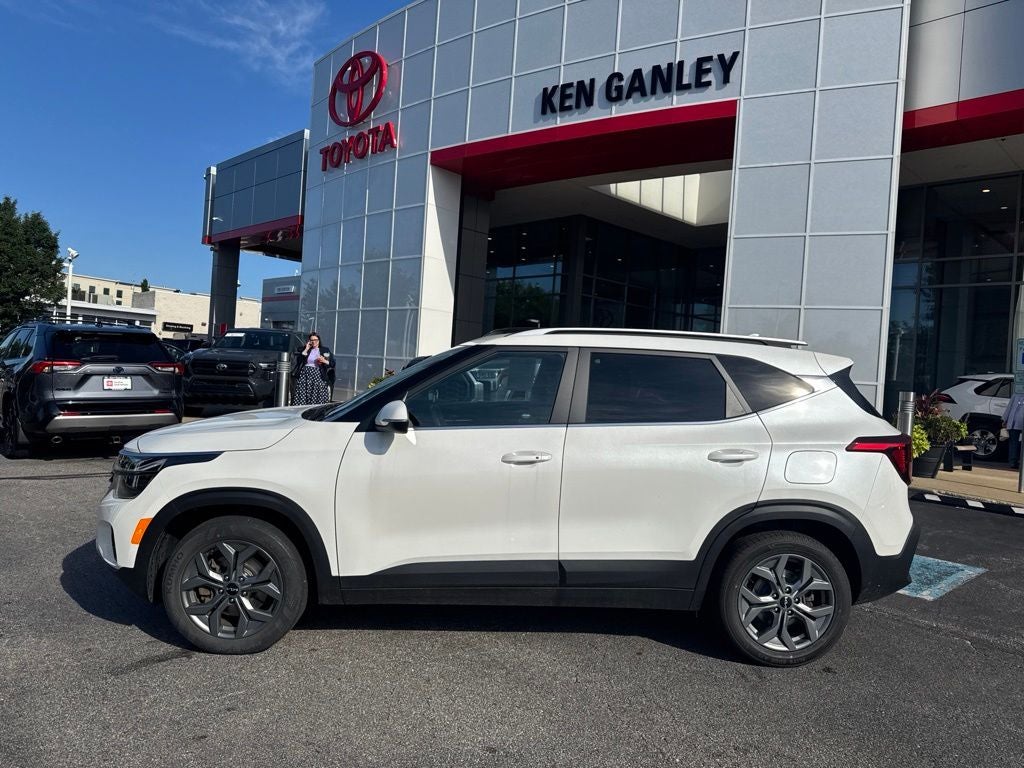 kia seltos 2024 KNDEUCAA7R7549220 image kia seltos 2024 KNDEUCAA7R7549220 image