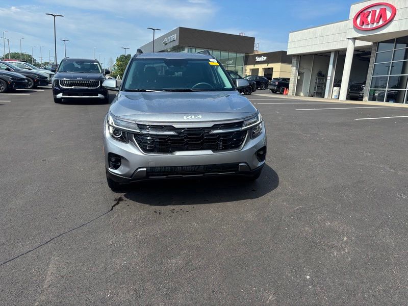kia seltos 2024 KNDEUCA75R7637977 image kia seltos 2024 KNDEUCA75R7637977 image