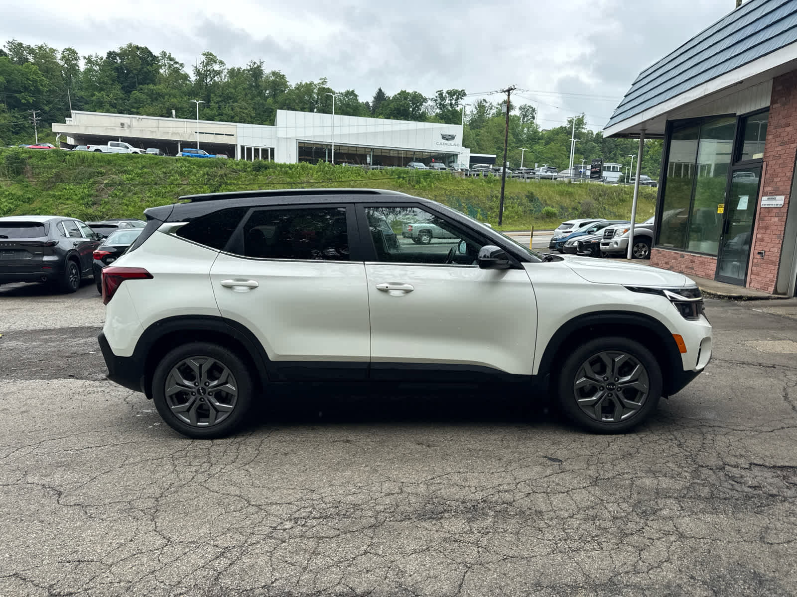 kia seltos 2024 KNDEUCAA7R7550237 image kia seltos 2024 KNDEUCAA7R7550237 image