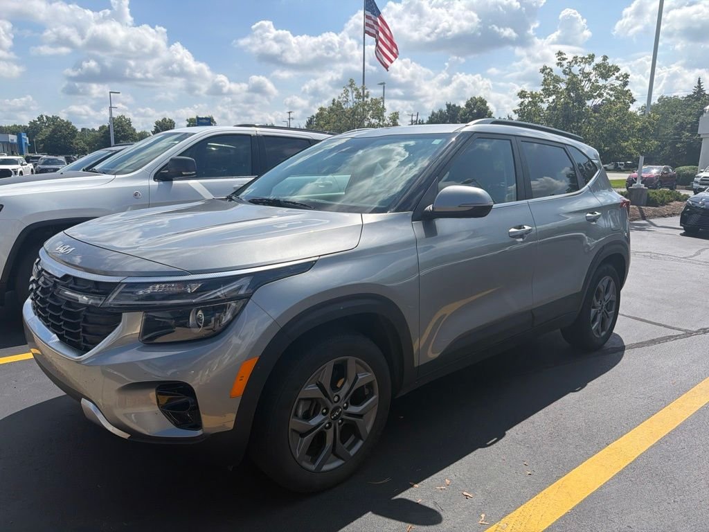 kia seltos 2024 KNDEUCAA7R7584632 image kia seltos 2024 KNDEUCAA7R7584632 image