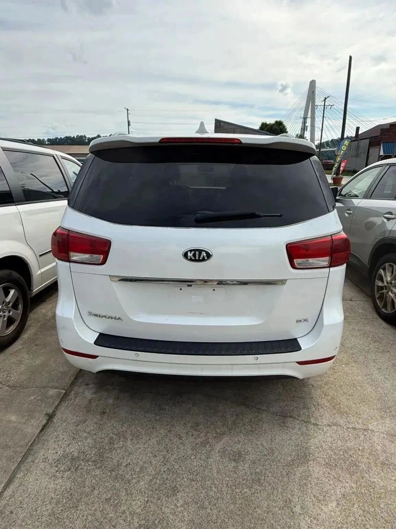 kia sedona 2015 KNDMC5C1XF6058679 image kia sedona 2015 KNDMC5C1XF6058679 image