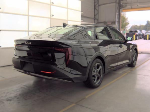 kia k4 2026 3KPFT4DE1TE301404 image kia k4 2026 3KPFT4DE1TE301404 image