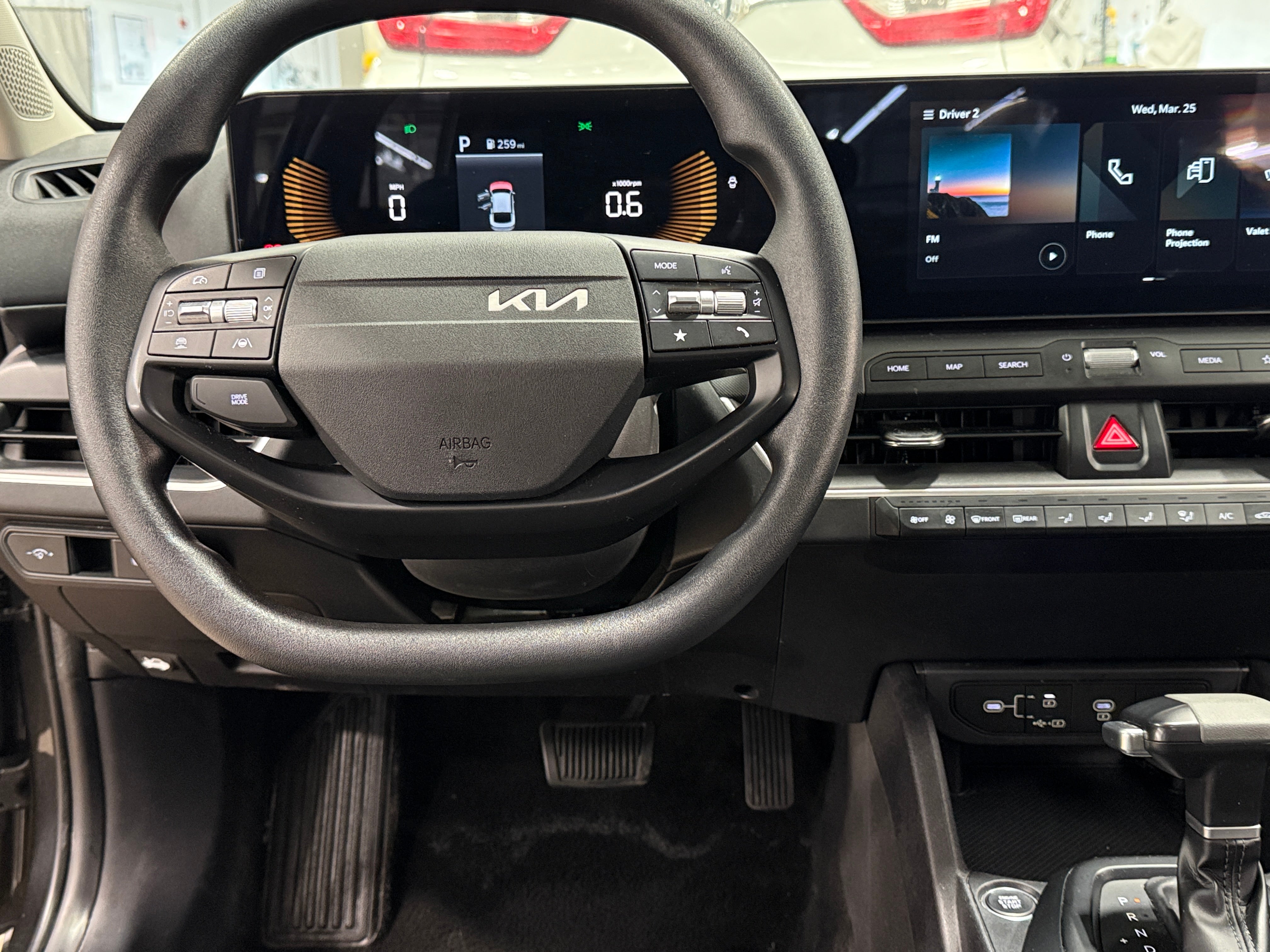 kia k4 2025 3KPFT4DE6SE102864 image kia k4 2025 3KPFT4DE6SE102864 image