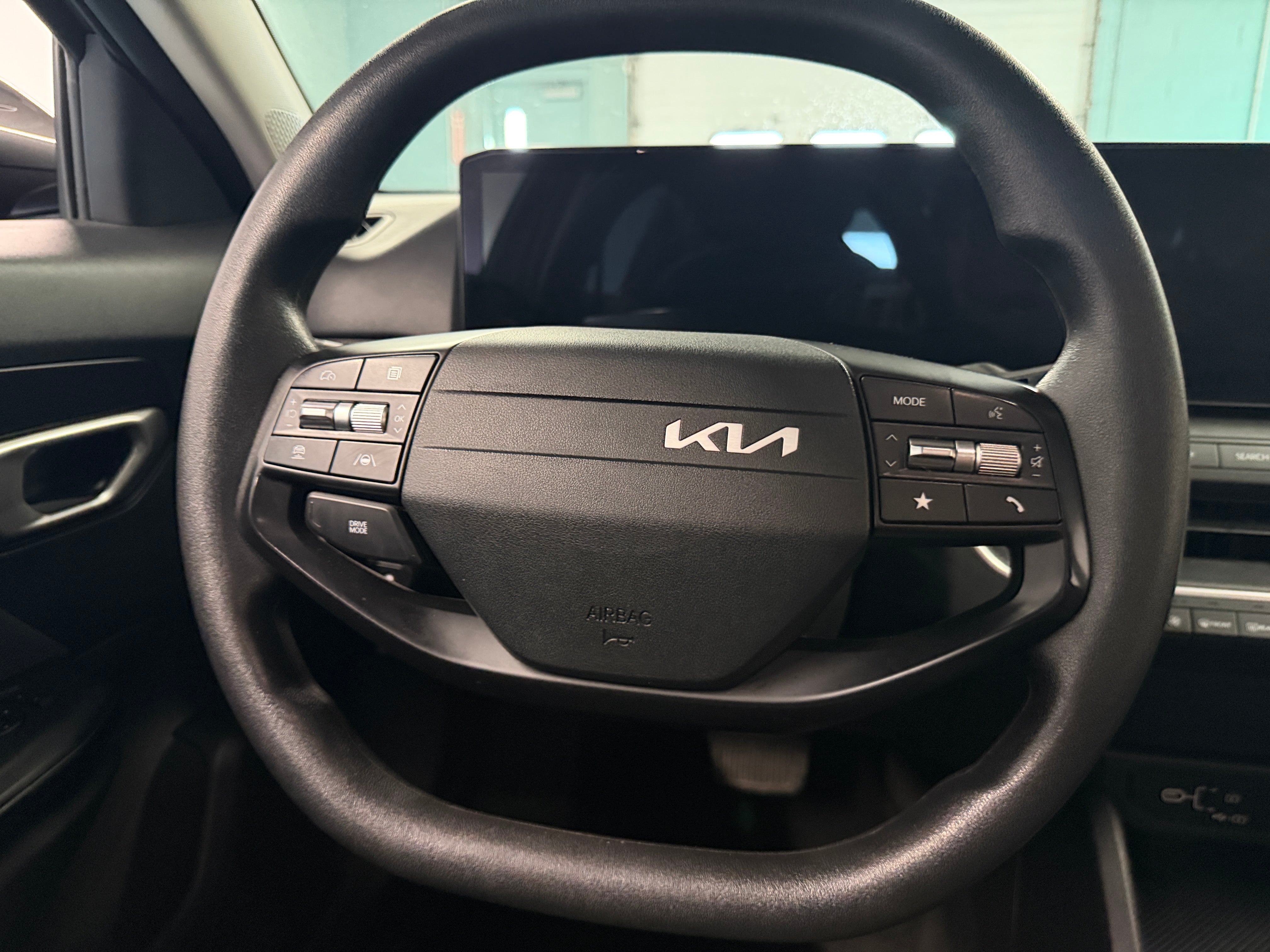 kia k4 2025 3KPFT4DE7SE104011 image kia k4 2025 3KPFT4DE7SE104011 image