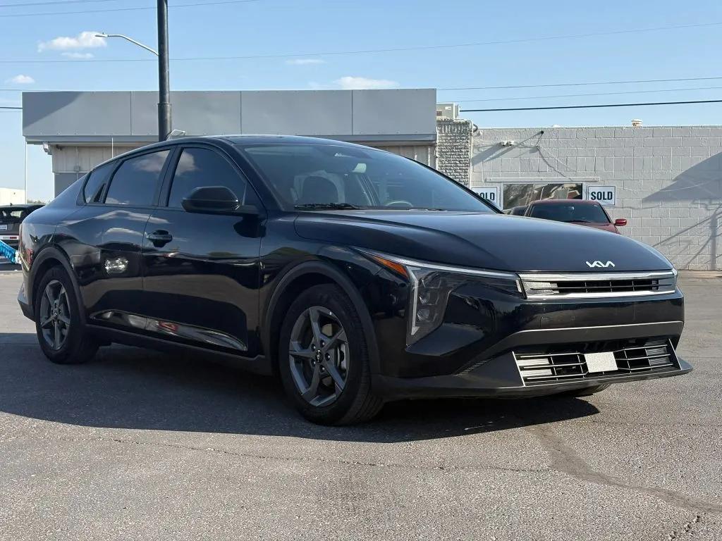 kia k4 2025 3KPFT4DE3SE053199 image kia k4 2025 3KPFT4DE3SE053199 image