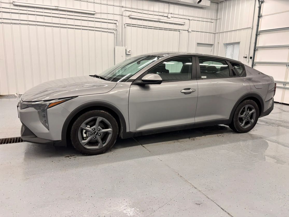 kia k4 2025 3KPFT4DE1SE117014 image kia k4 2025 3KPFT4DE1SE117014 image