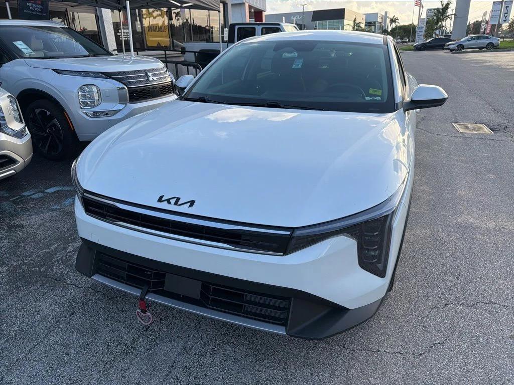 kia k4 2025 3KPFU4DE7SE012572 image kia k4 2025 3KPFU4DE7SE012572 image