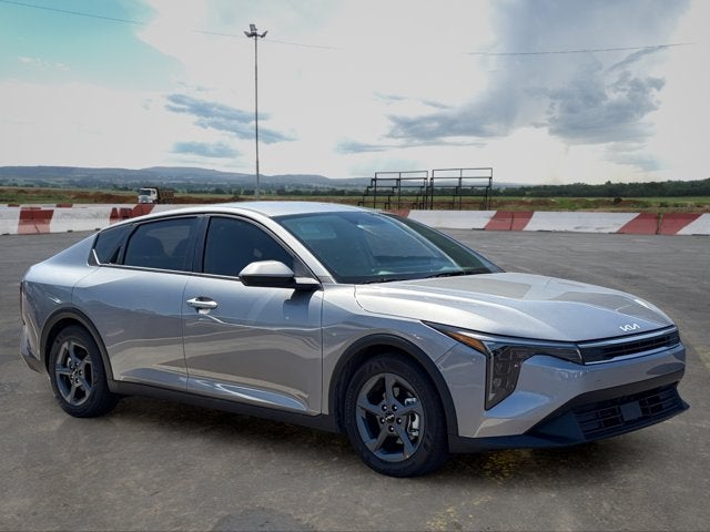 kia k4 2025 3KPFT4DE4SE229421 image