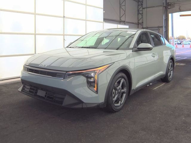 kia k4 2025 3KPFT4DE9SE041235 image kia k4 2025 3KPFT4DE9SE041235 image