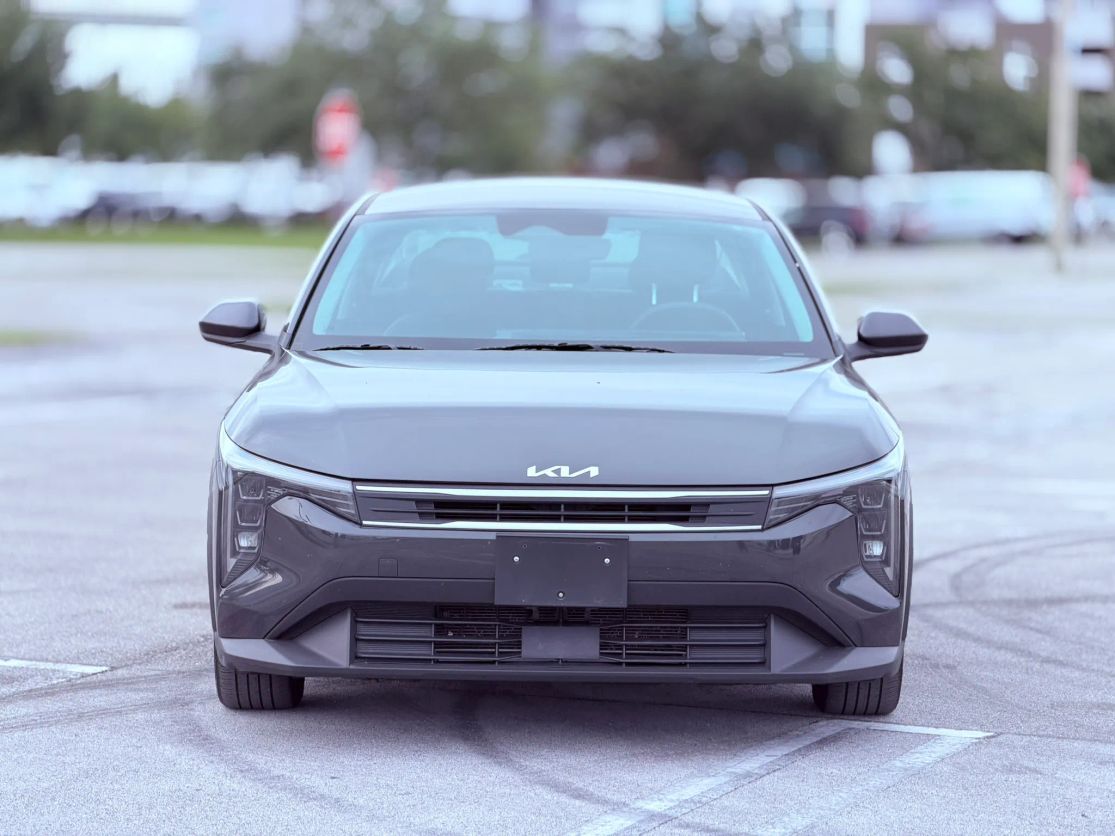 kia k4 2025 3KPFT4DE8SE101585 image