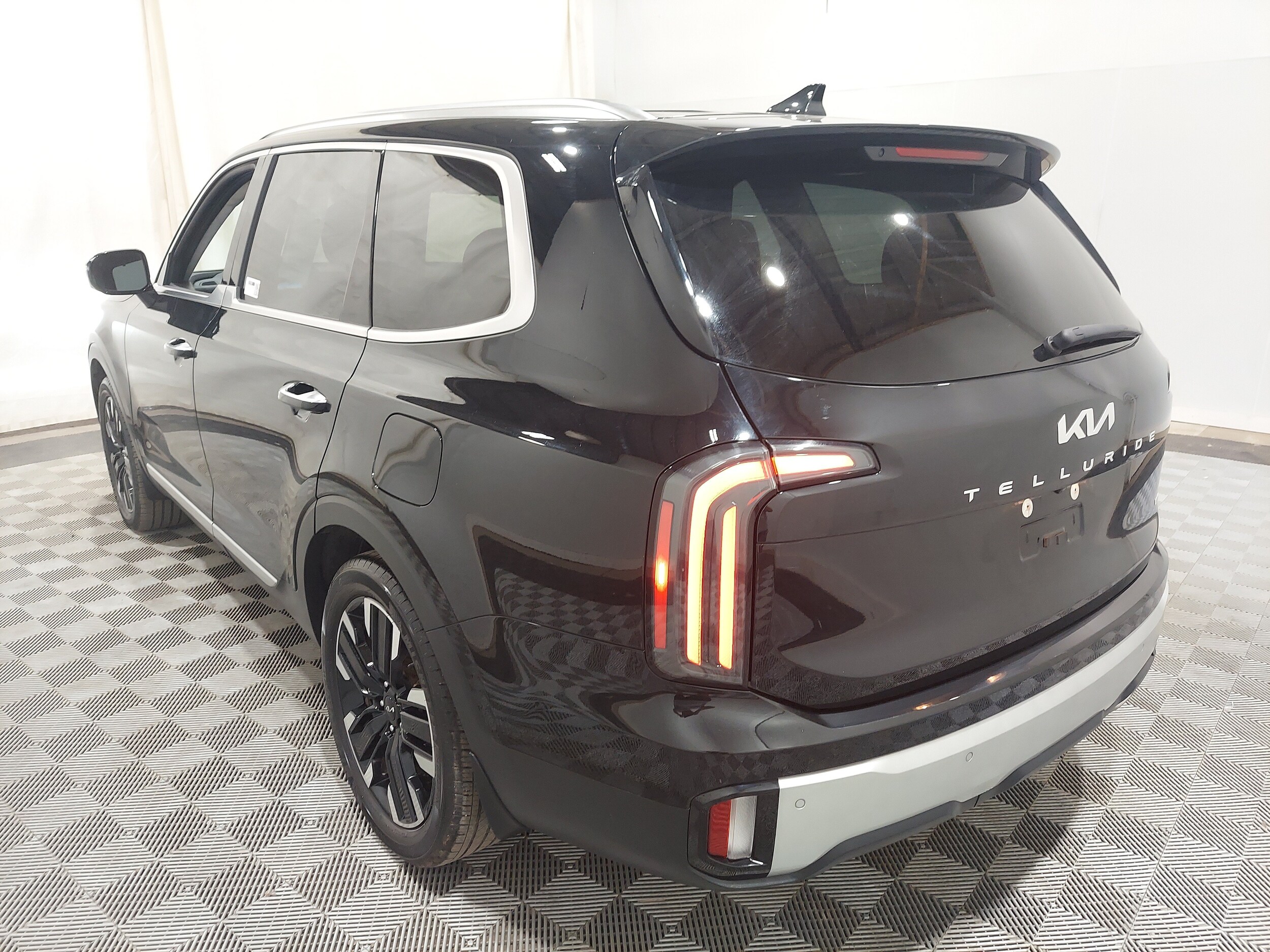 kia telluride 2023 5XYP5DGC2PG372791 image kia telluride 2023 5XYP5DGC2PG372791 image