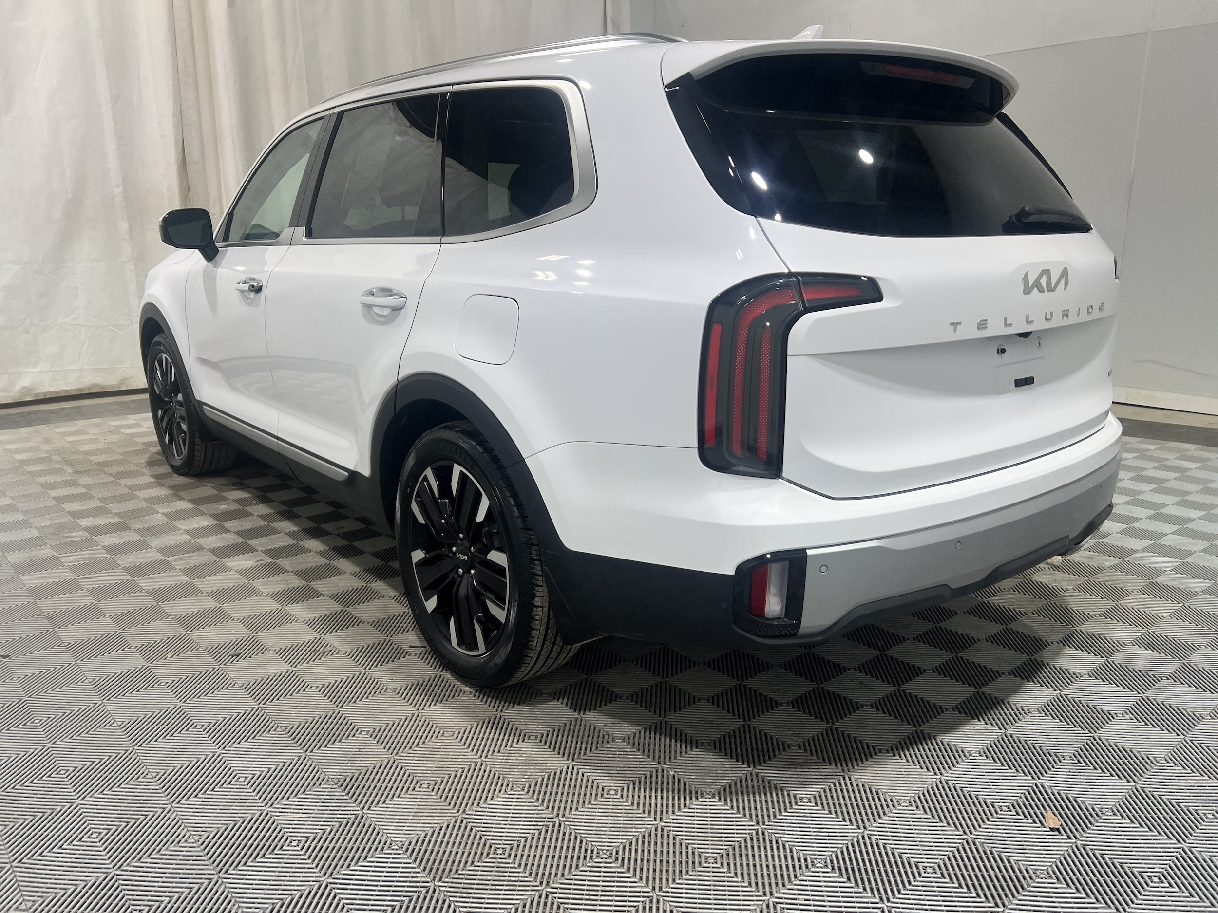 kia telluride 2023 5XYP5DGC8PG360581 image kia telluride 2023 5XYP5DGC8PG360581 image