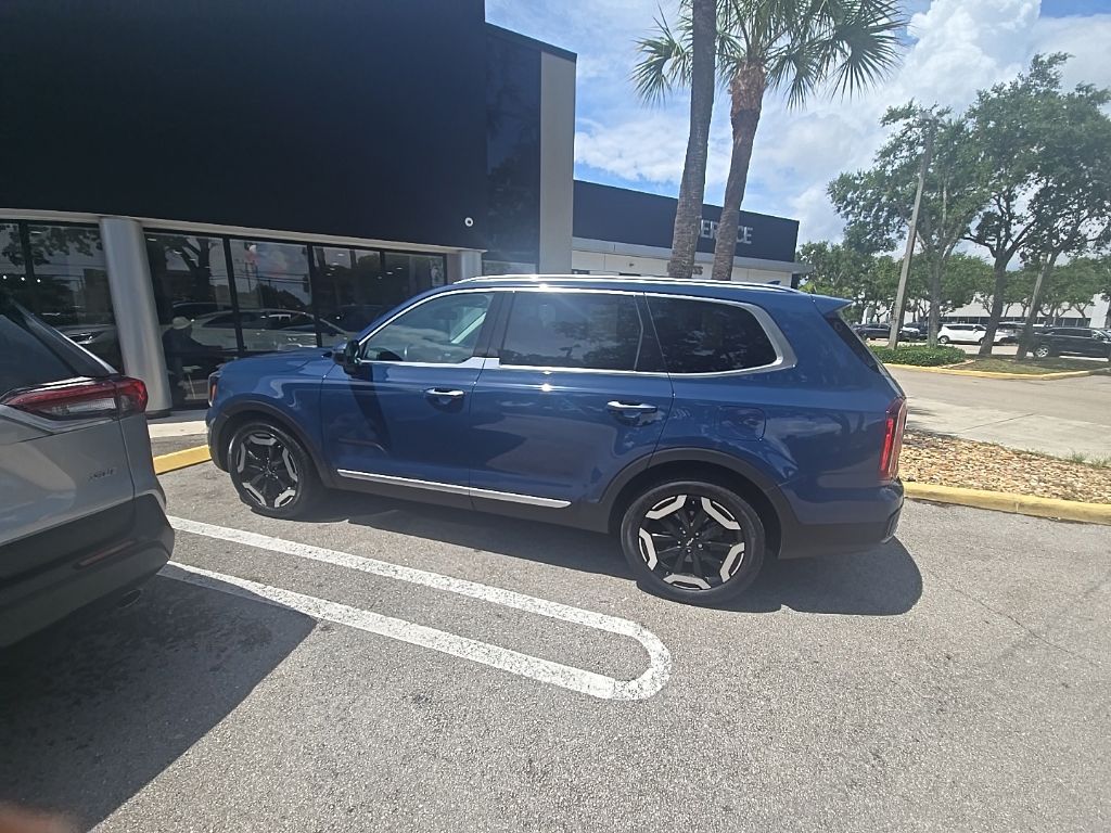 kia telluride 2023 5XYP6DGC0PG325854 image kia telluride 2023 5XYP6DGC0PG325854 image