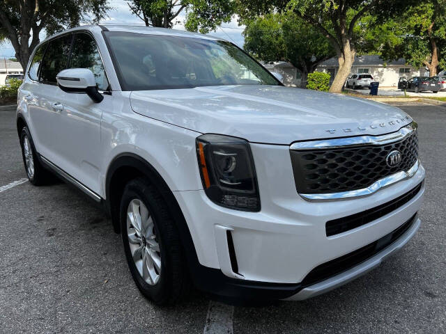 kia telluride 2021 5XYP24HC3MG132782 image kia telluride 2021 5XYP24HC3MG132782 image