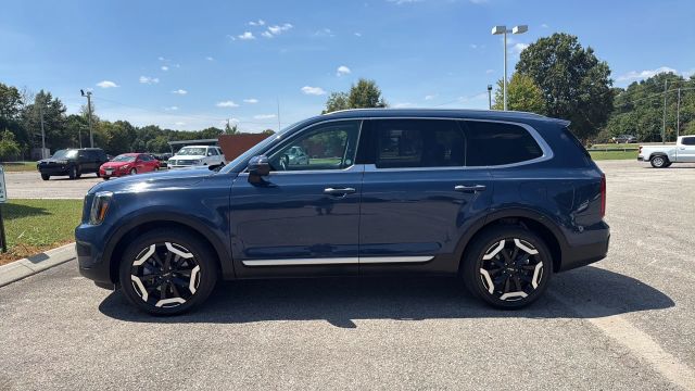 kia telluride 2025 5XYP6DGC0SG584255 image kia telluride 2025 5XYP6DGC0SG584255 image