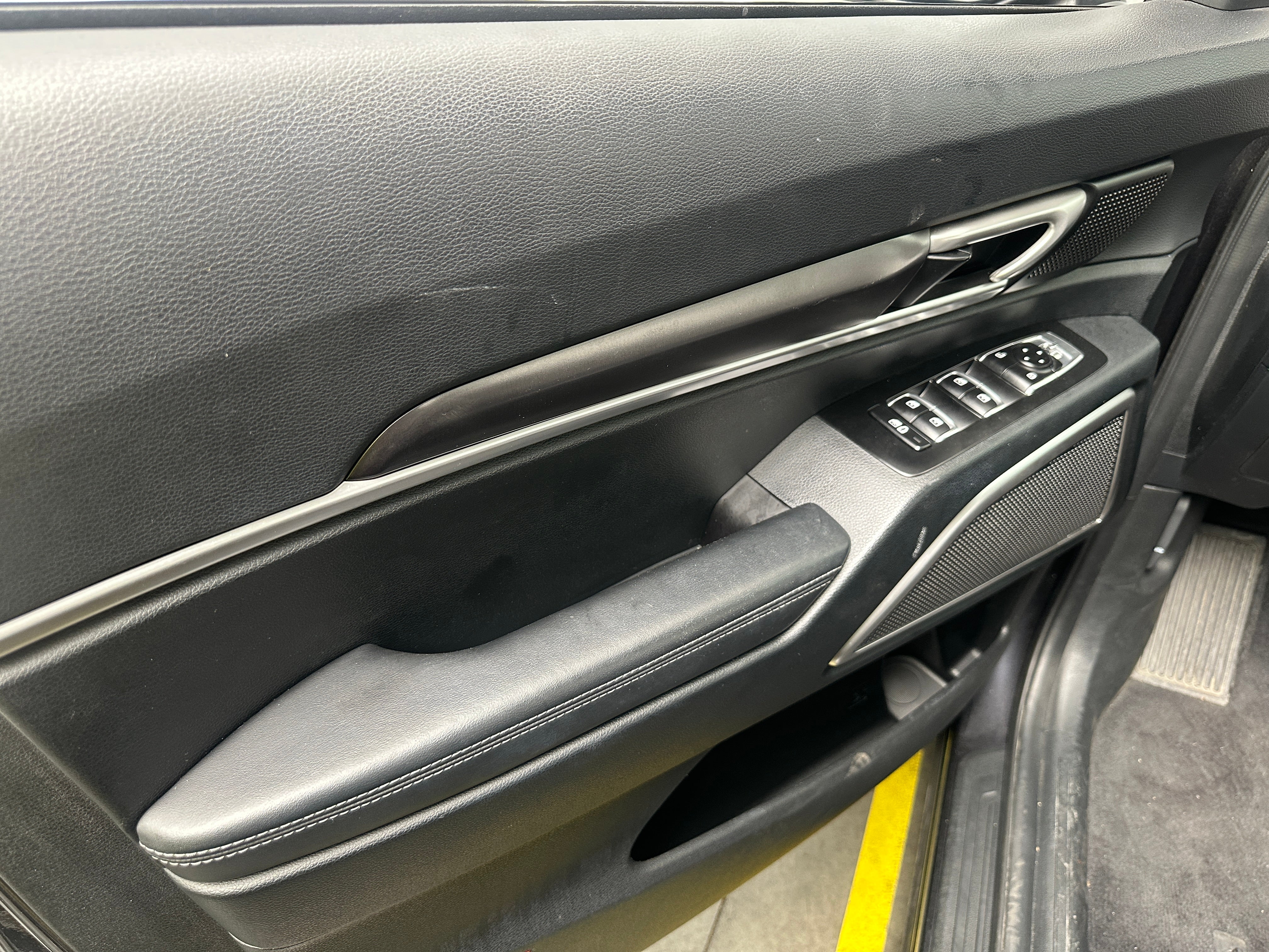 kia telluride 2025 5XYP6DGC2SG591272 image kia telluride 2025 5XYP6DGC2SG591272 image