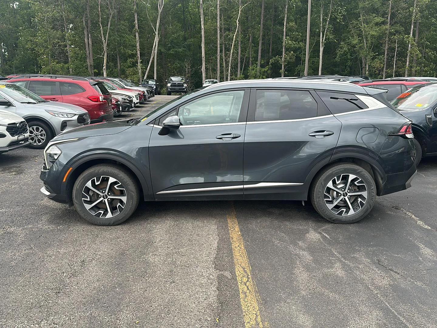 kia sportage 2023 KNDPVCAGXP7025566 image