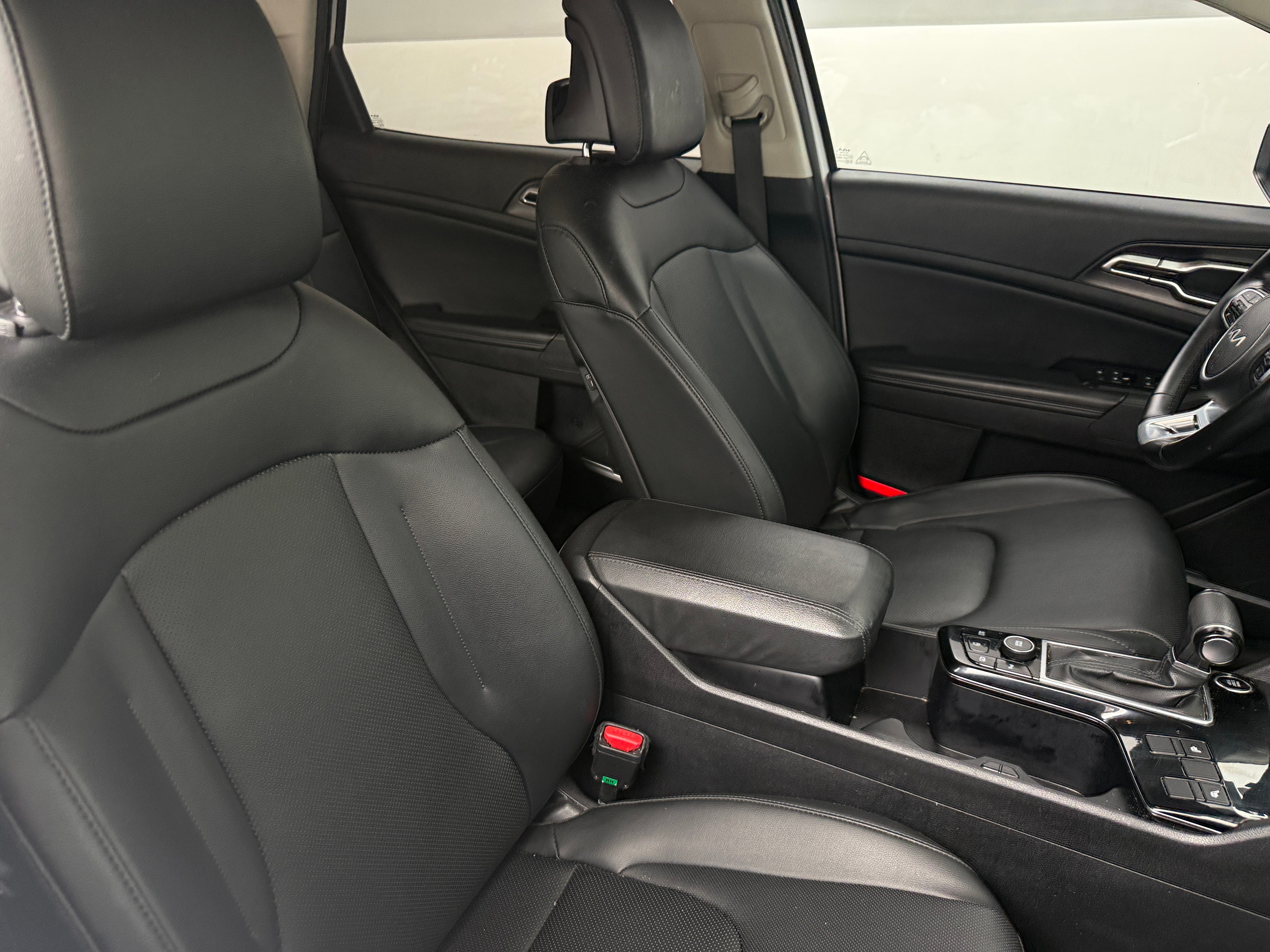kia sportage 2023 5XYK33AFXPG103600 image kia sportage 2023 5XYK33AFXPG103600 image