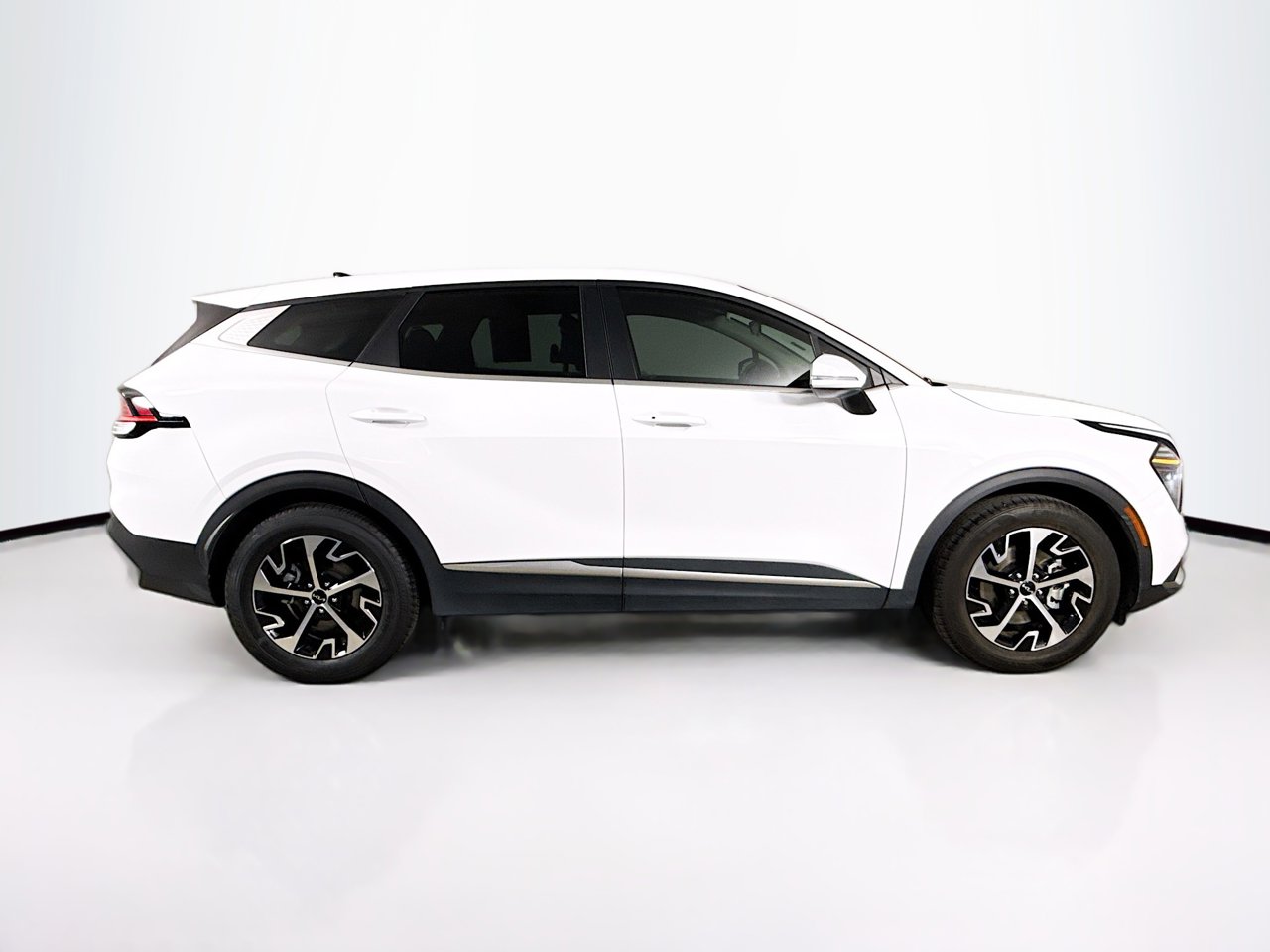 kia sportage 2024 5XYK33DF3RG192053 image kia sportage 2024 5XYK33DF3RG192053 image