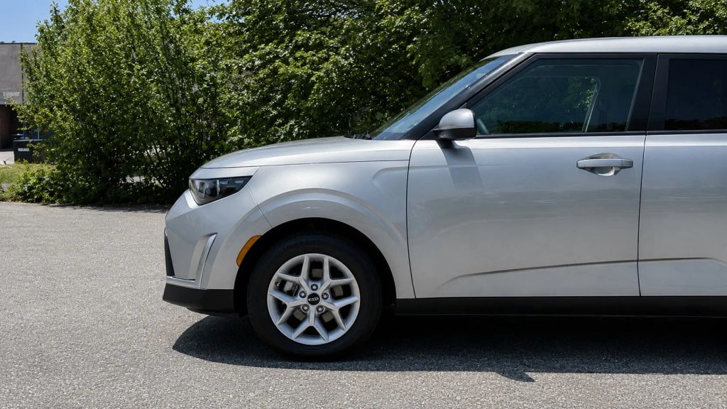 kia soul 2023 KNDJ23AU3P7213365 image kia soul 2023 KNDJ23AU3P7213365 image