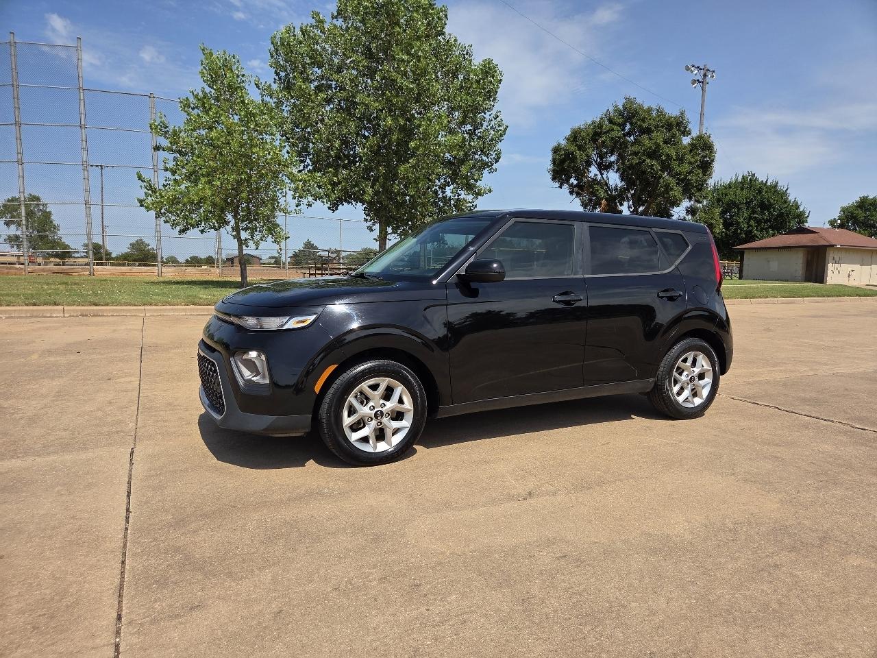 kia soul 2020 KNDJ23AU4L7062370 image kia soul 2020 KNDJ23AU4L7062370 image