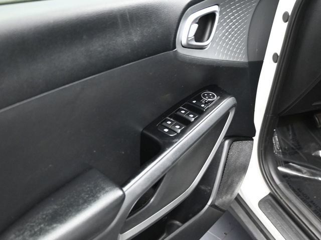 kia soul 2020 KNDJ23AU2L7005357 image kia soul 2020 KNDJ23AU2L7005357 image