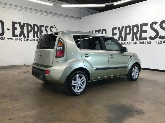 kia soul 2011 KNDJT2A29B7219055 image kia soul 2011 KNDJT2A29B7219055 image