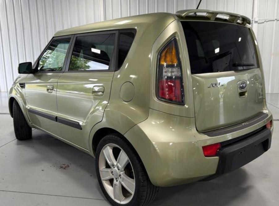 kia soul 2010 KNDJT2A22A7134072 image kia soul 2010 KNDJT2A22A7134072 image