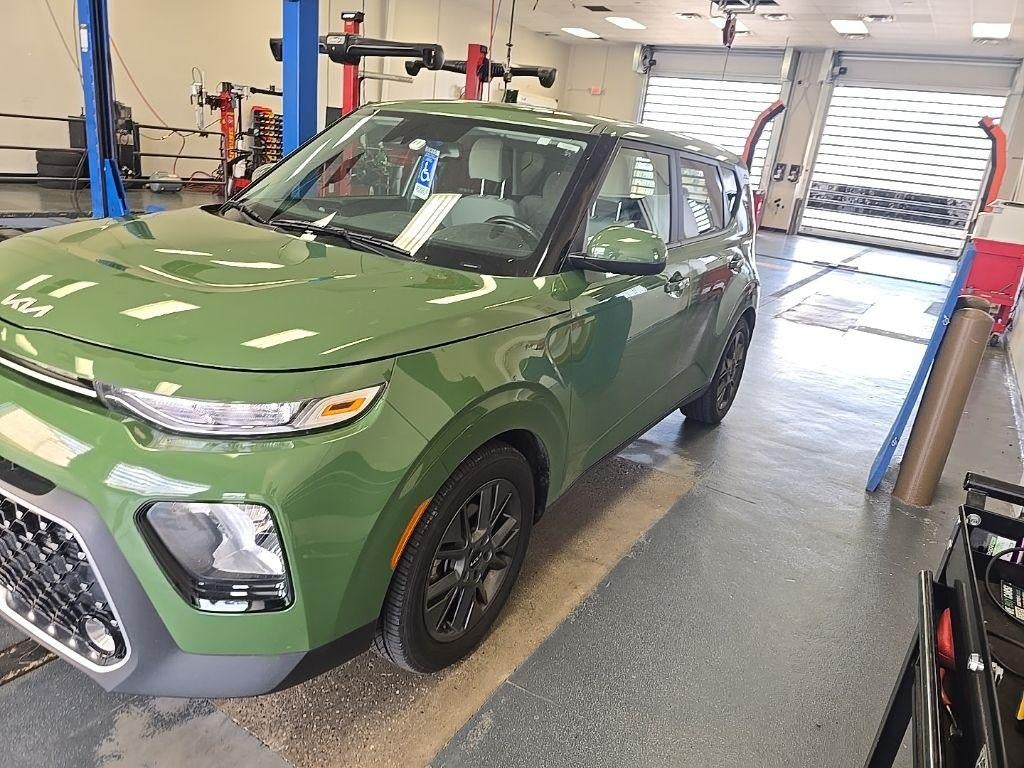 kia soul 2022 KNDJ33AU0N7155581 image kia soul 2022 KNDJ33AU0N7155581 image