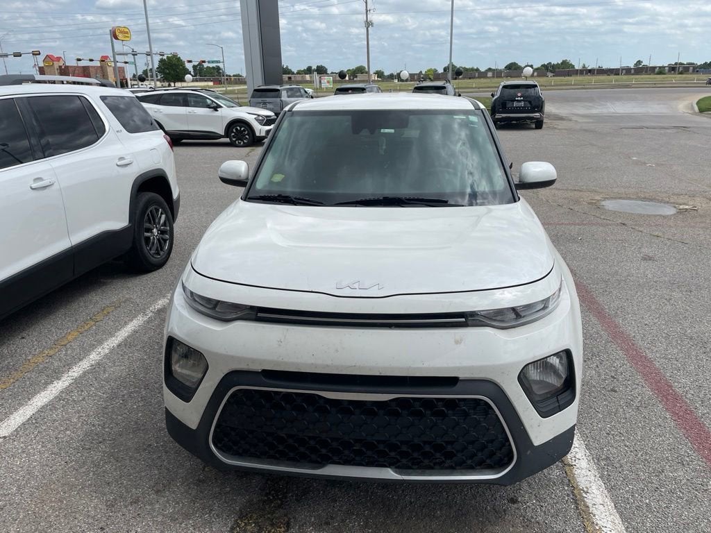 kia soul 2022 KNDJ23AU8N7164581 image