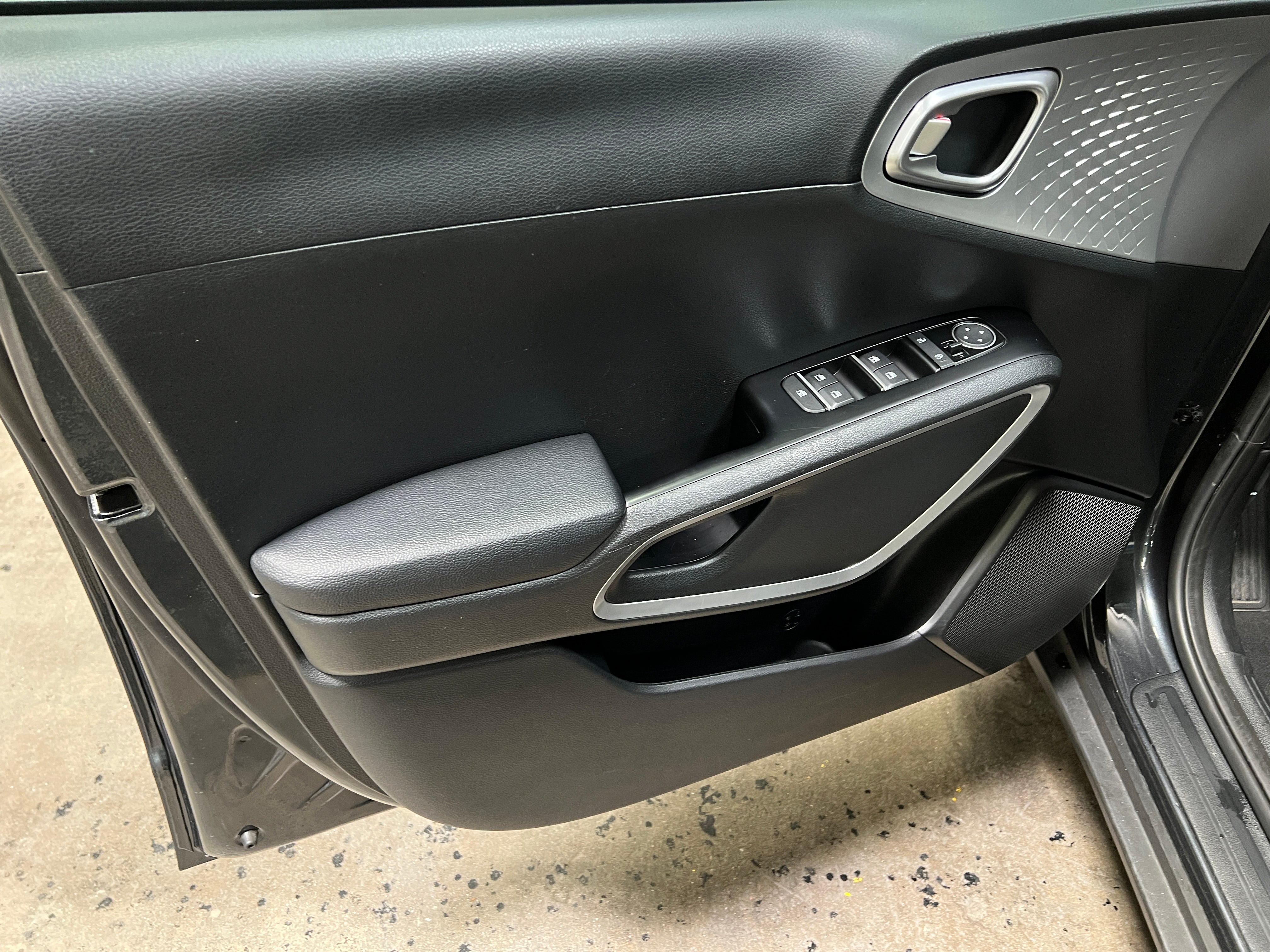 kia soul 2025 KNDJ23AU1S7248799 image kia soul 2025 KNDJ23AU1S7248799 image