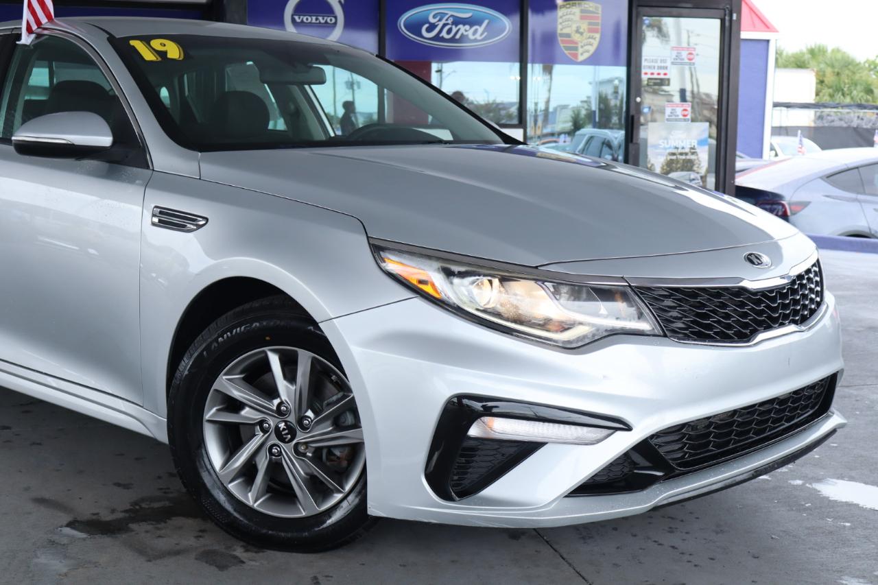 kia optima 2019 5XXGT4L31KG307956 image kia optima 2019 5XXGT4L31KG307956 image