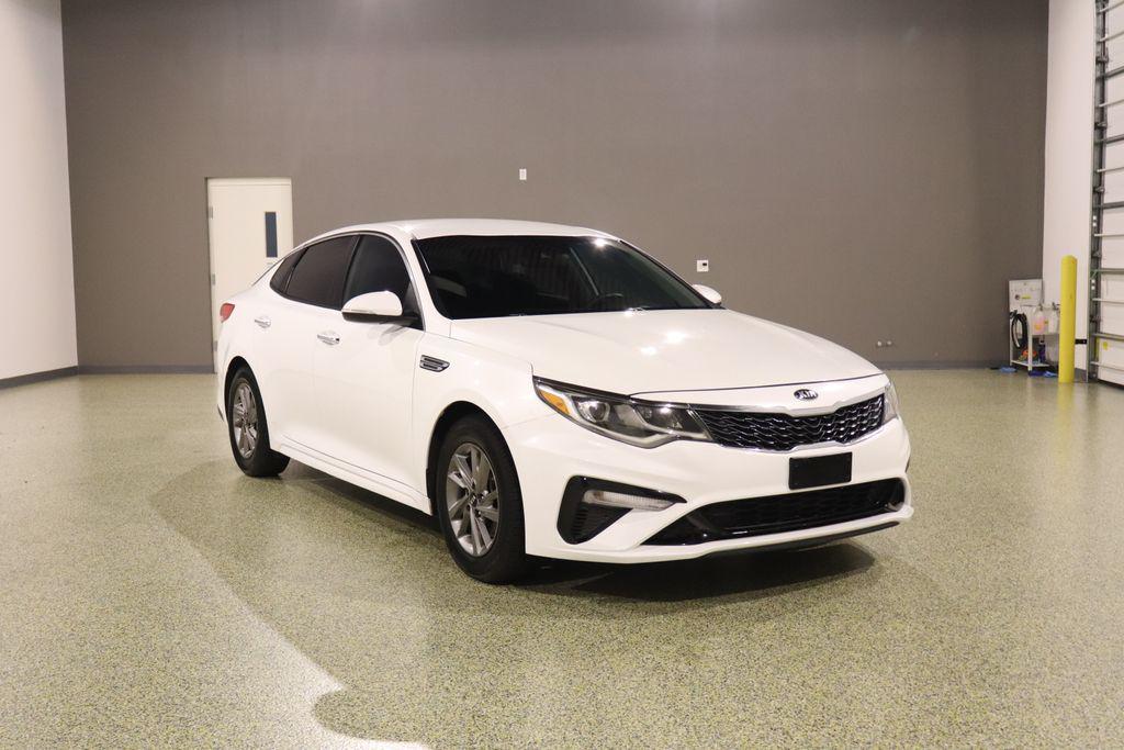 kia optima 2019 5XXGT4L35KG341611 image kia optima 2019 5XXGT4L35KG341611 image