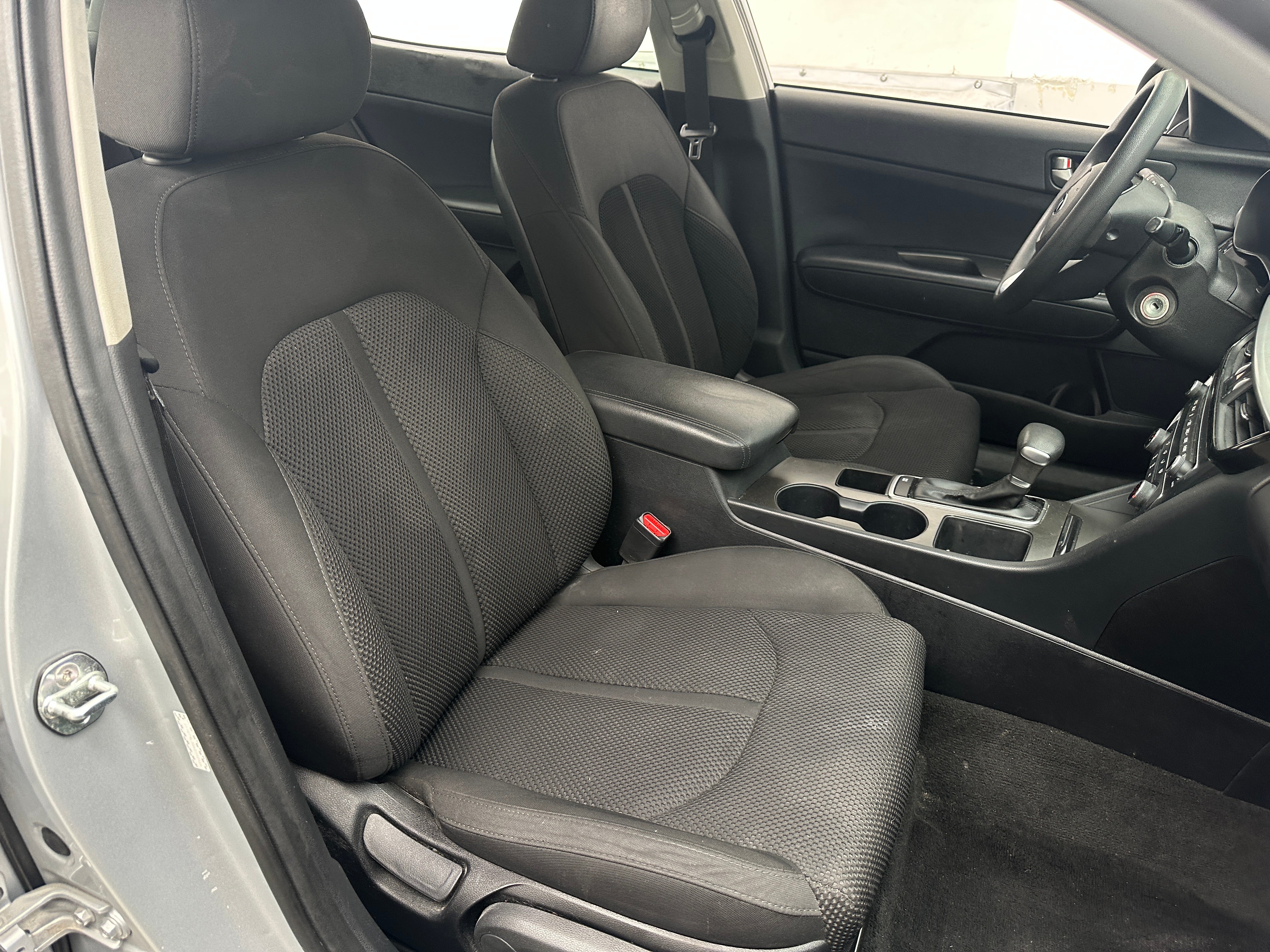 kia optima 2019 5XXGT4L35KG342466 image kia optima 2019 5XXGT4L35KG342466 image