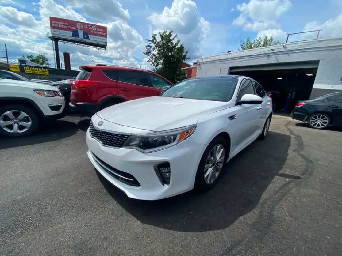 kia optima 2018 5XXGT4L32JG246485 image kia optima 2018 5XXGT4L32JG246485 image