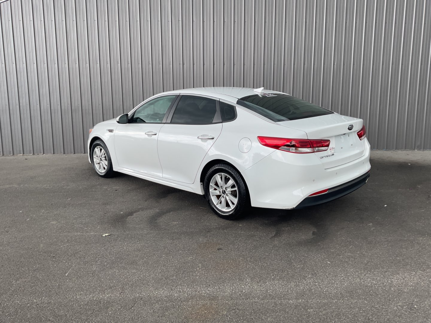 kia optima 2018 5XXGT4L35JG243547 image kia optima 2018 5XXGT4L35JG243547 image