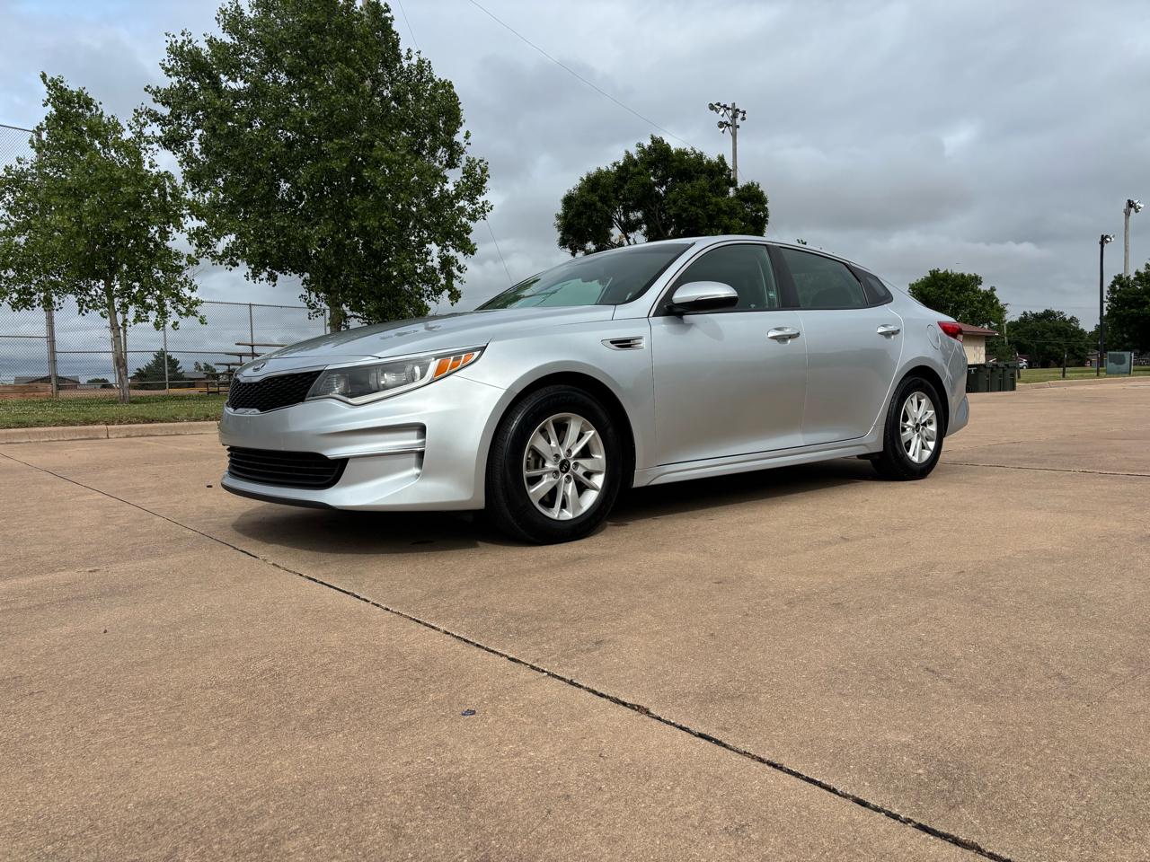 kia optima 2018 5XXGT4L38JG214995 image kia optima 2018 5XXGT4L38JG214995 image