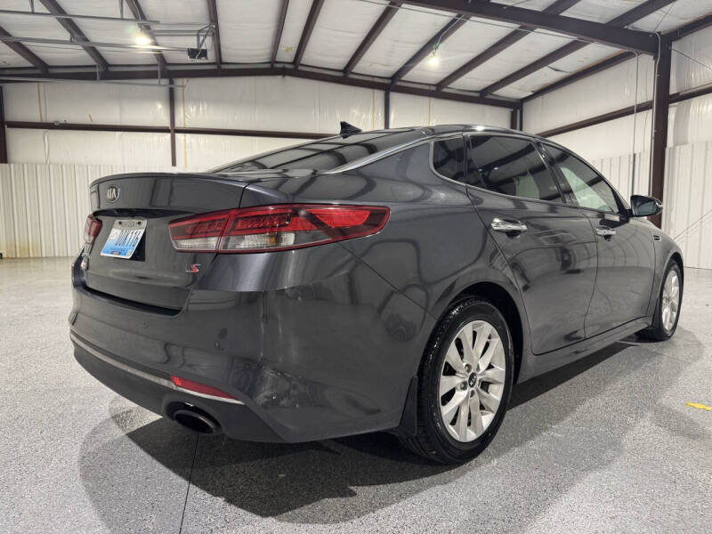 kia optima 2018 5XXGT4L34JG242096 image kia optima 2018 5XXGT4L34JG242096 image