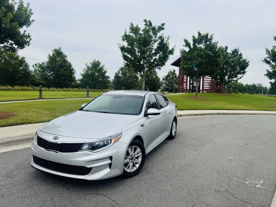 kia optima 2018 5XXGT4L30JG220239 image kia optima 2018 5XXGT4L30JG220239 image