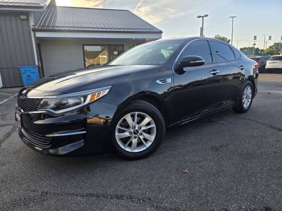kia optima 2018 5XXGT4L37JG208833 image kia optima 2018 5XXGT4L37JG208833 image