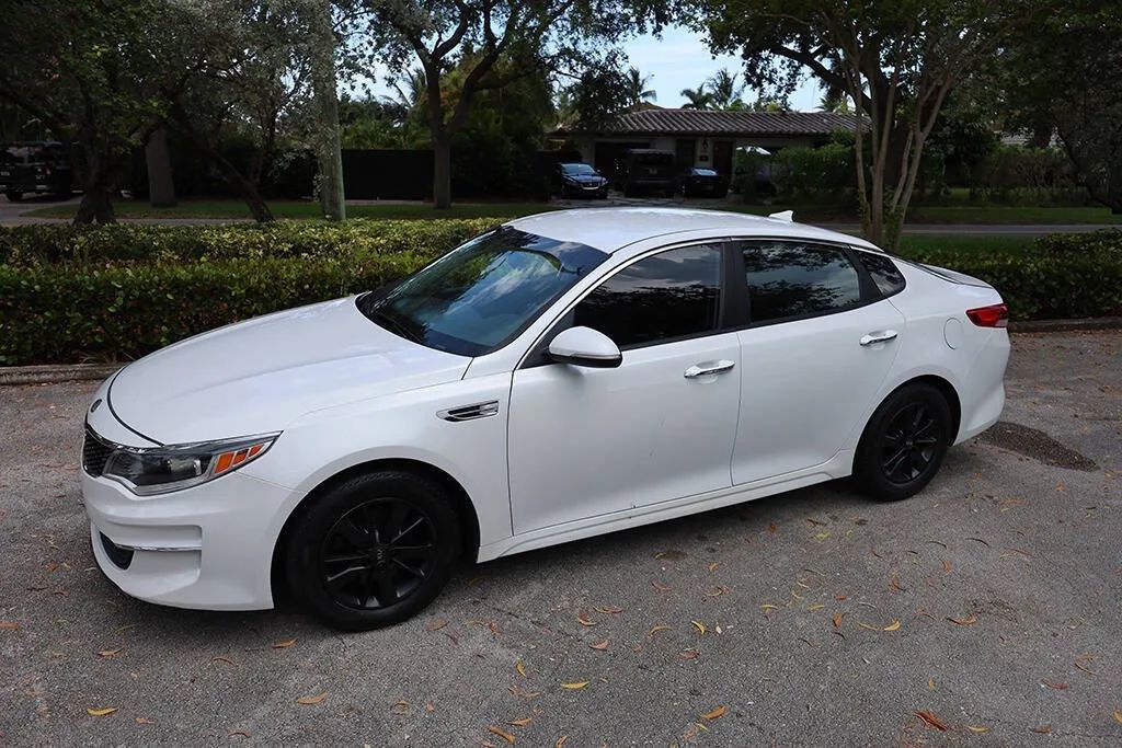 kia optima 2018 5XXGT4L32JG193481 image kia optima 2018 5XXGT4L32JG193481 image