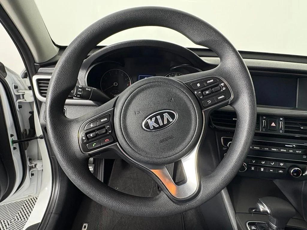 kia optima 2018 5XXGT4L38JG183389 image kia optima 2018 5XXGT4L38JG183389 image