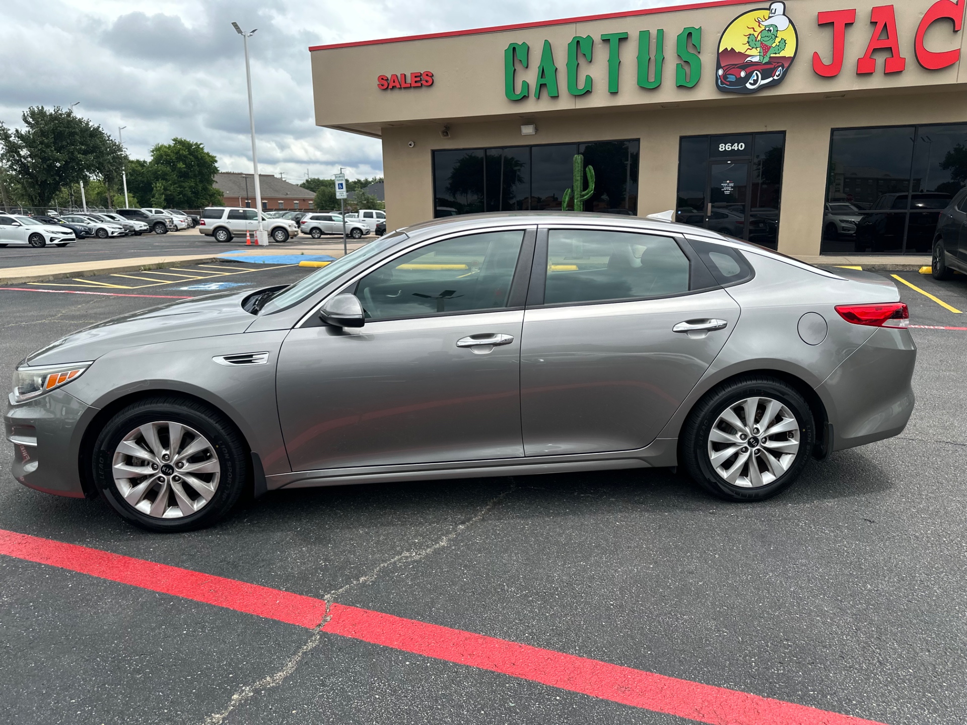kia optima 2018 5XXGT4L38JG258429 image kia optima 2018 5XXGT4L38JG258429 image