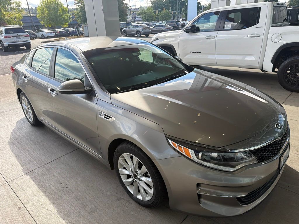 kia optima 2018 5XXGT4L37JG266585 image kia optima 2018 5XXGT4L37JG266585 image
