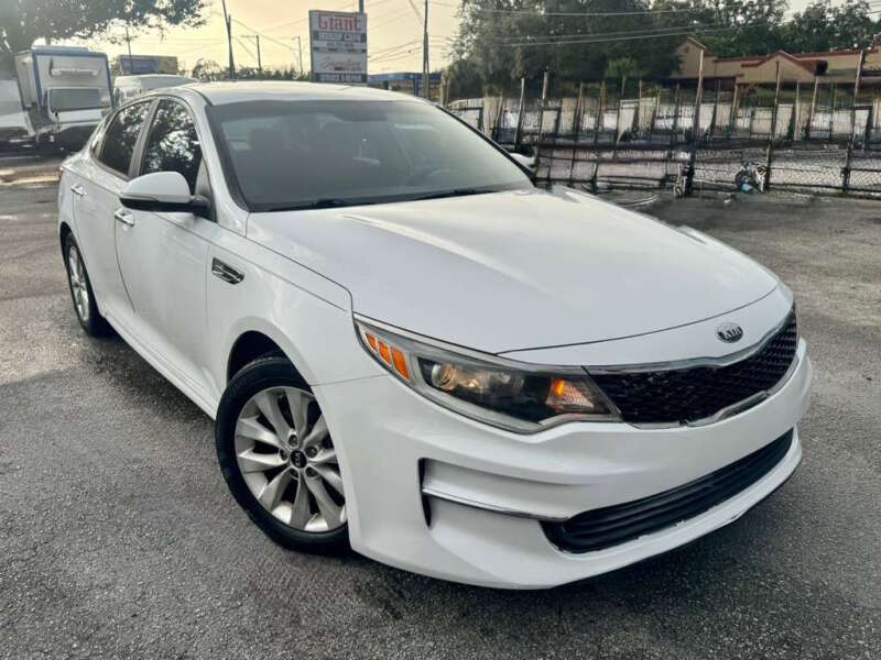 kia optima 2018 5XXGT4L39JG251439 image kia optima 2018 5XXGT4L39JG251439 image
