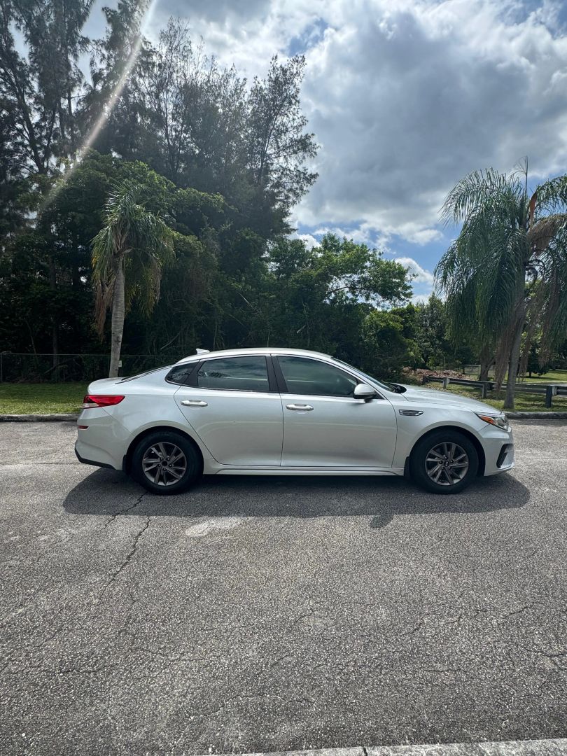 kia optima 2020 5XXGT4L37LG412454 image kia optima 2020 5XXGT4L37LG412454 image